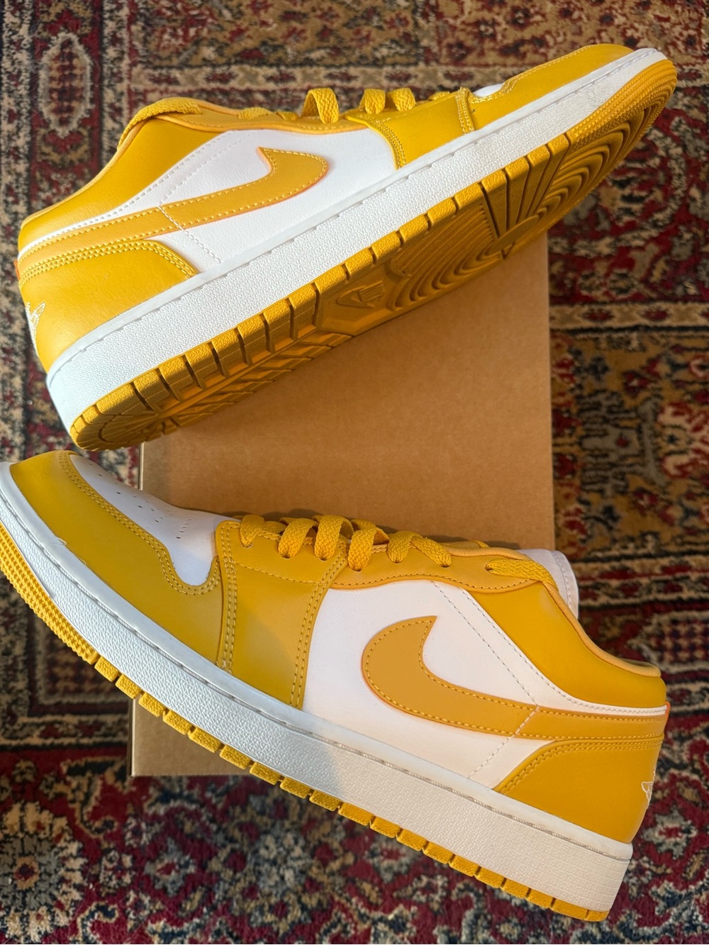 Jordan 1 Low Pollen Sneakers in Yellow and White